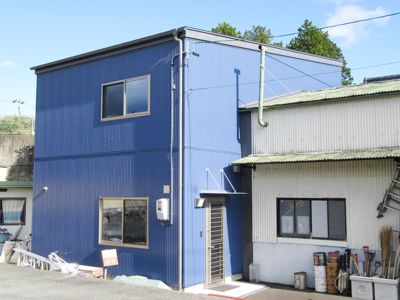 里見看板店 外観